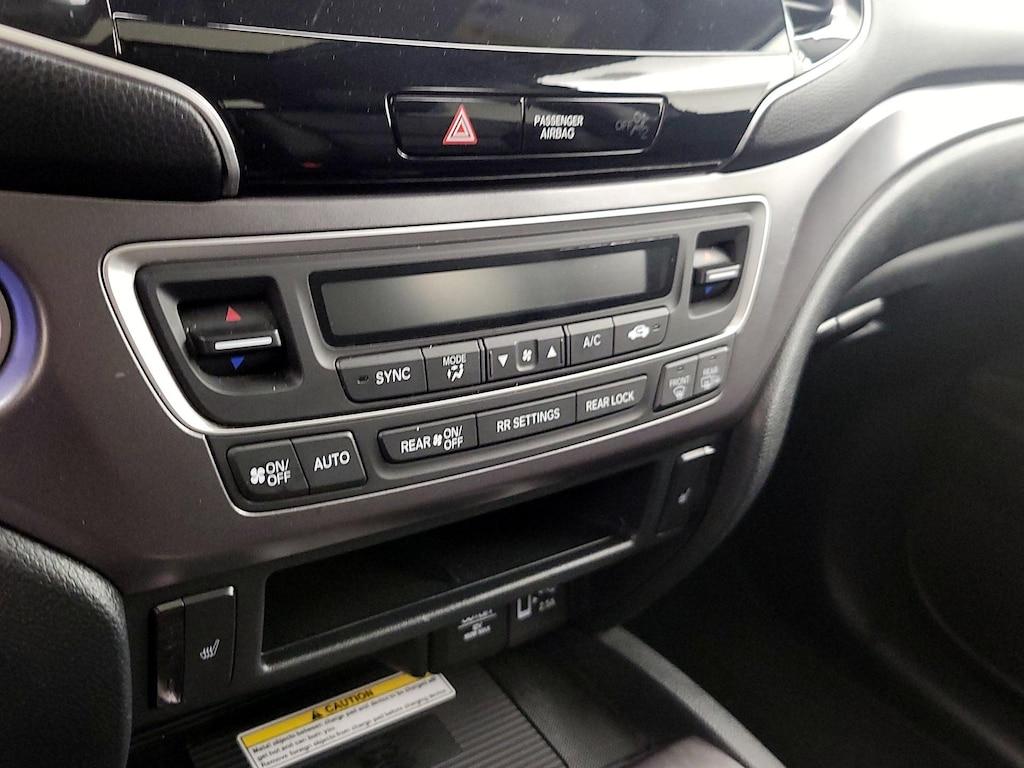 used 2022 Honda Pilot car, priced at $33,998