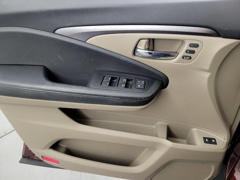 used 2022 Honda Pilot car, priced at $30,998
