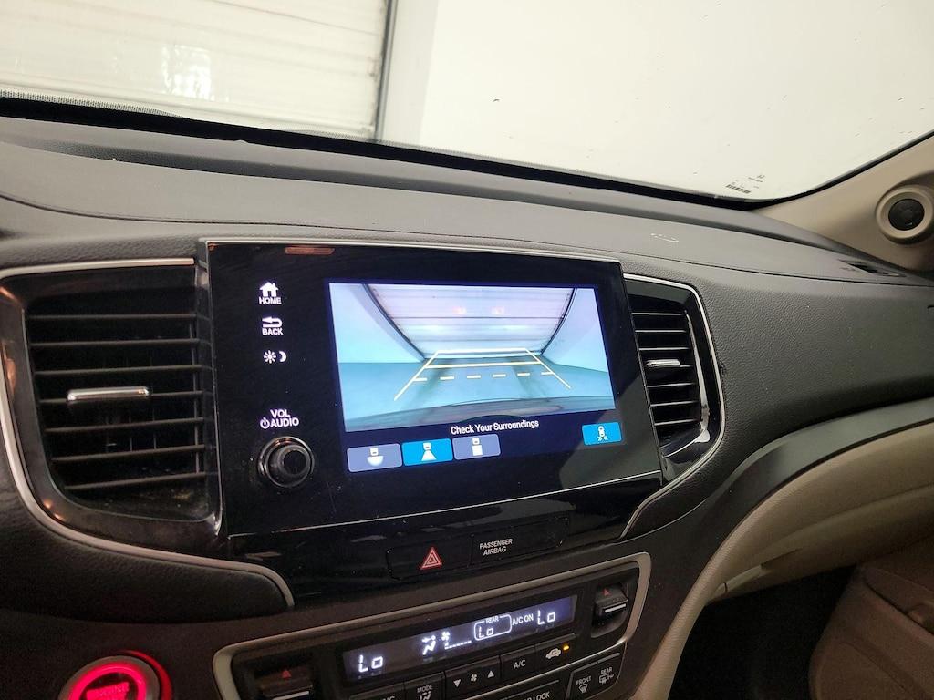 used 2022 Honda Pilot car, priced at $30,998