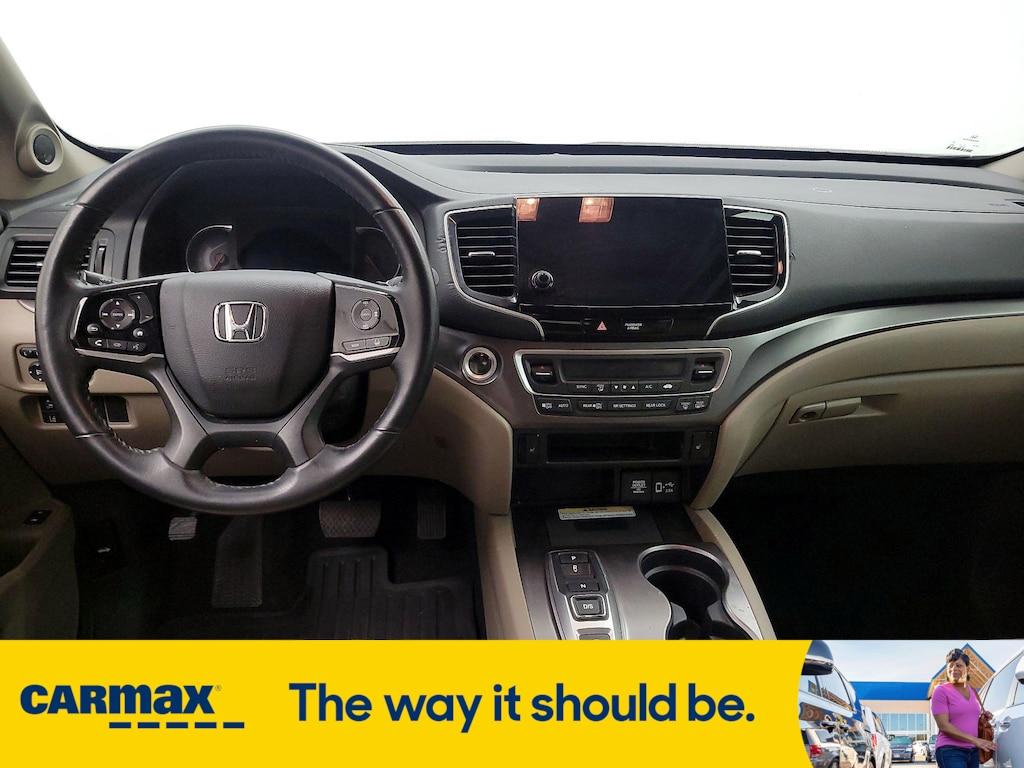 used 2022 Honda Pilot car, priced at $30,998