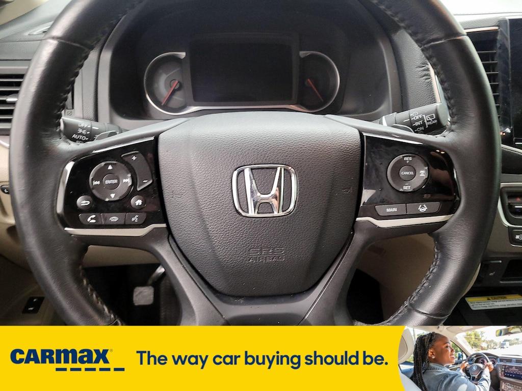 used 2022 Honda Pilot car, priced at $30,998