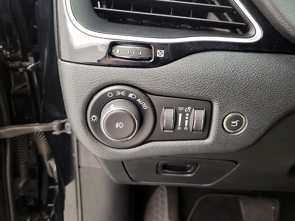 used 2020 Jeep Cherokee car, priced at $20,998