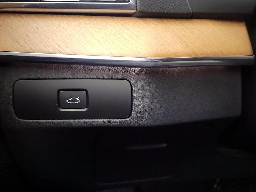 used 2023 Volvo XC90 car, priced at $40,998