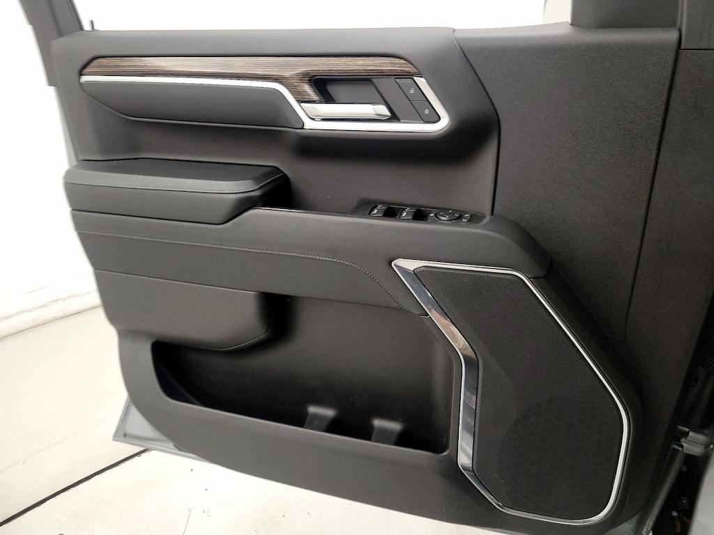 used 2024 GMC Sierra 1500 car, priced at $42,998