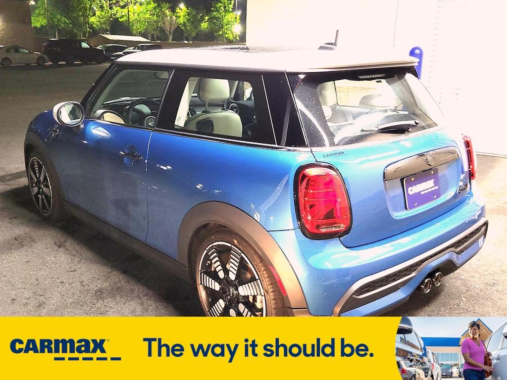 used 2022 MINI Hardtop car, priced at $28,998