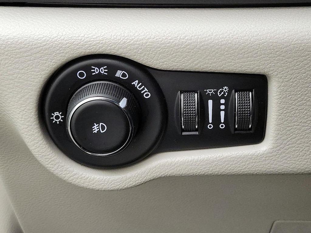 used 2017 Chrysler Pacifica car, priced at $20,998