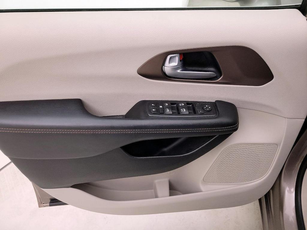 used 2017 Chrysler Pacifica car, priced at $20,998