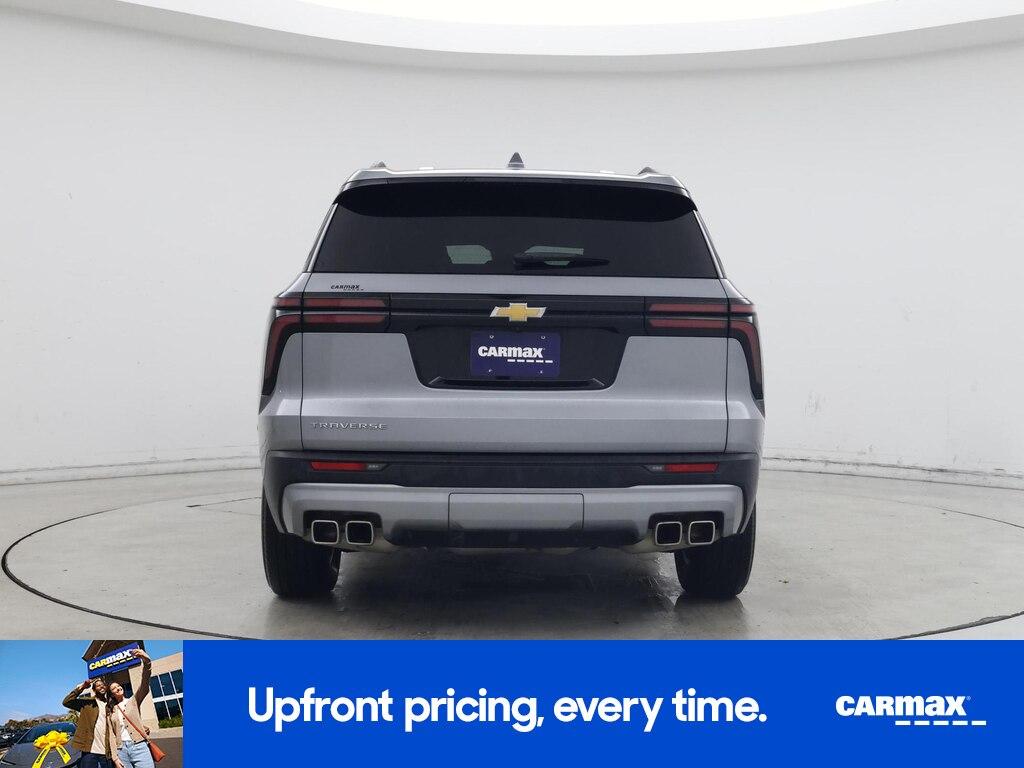used 2025 Chevrolet Traverse car, priced at $36,998