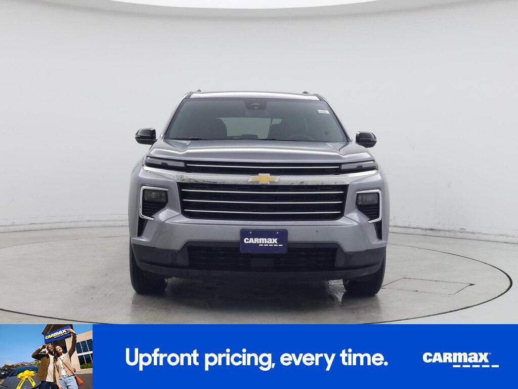 used 2025 Chevrolet Traverse car, priced at $36,998