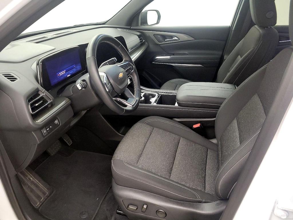 used 2025 Chevrolet Traverse car, priced at $38,998