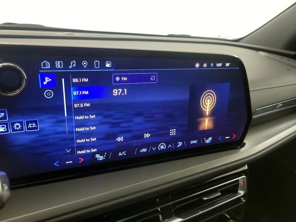 used 2025 Chevrolet Traverse car, priced at $38,998