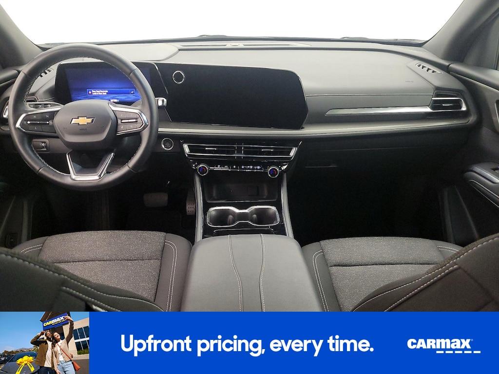 used 2025 Chevrolet Traverse car, priced at $38,998