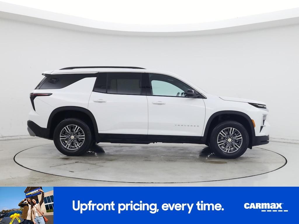 used 2025 Chevrolet Traverse car, priced at $38,998