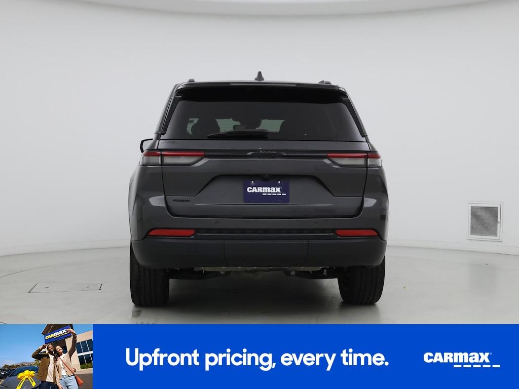 used 2022 Jeep Grand Cherokee car, priced at $31,998