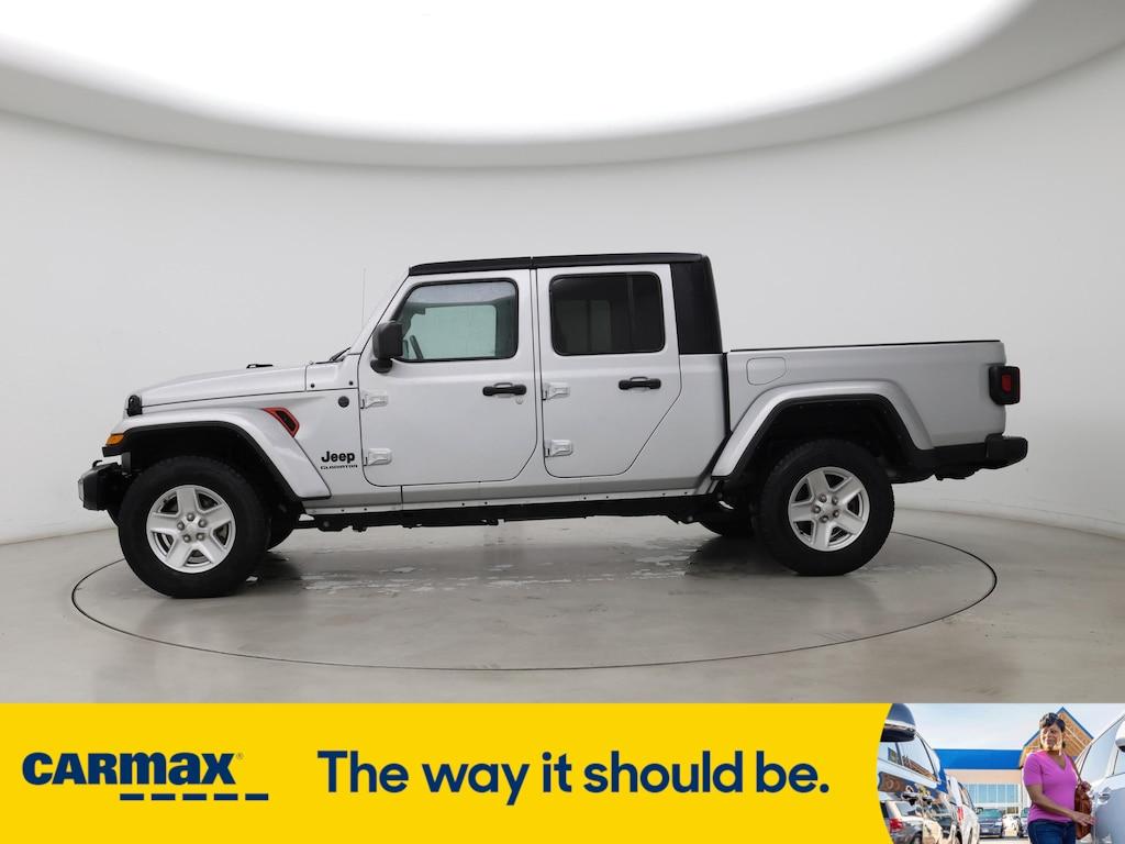 used 2022 Jeep Gladiator car, priced at $30,998