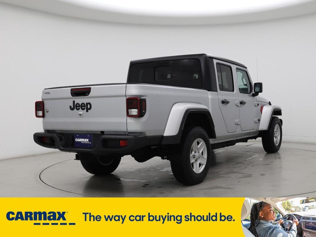 used 2022 Jeep Gladiator car, priced at $30,998