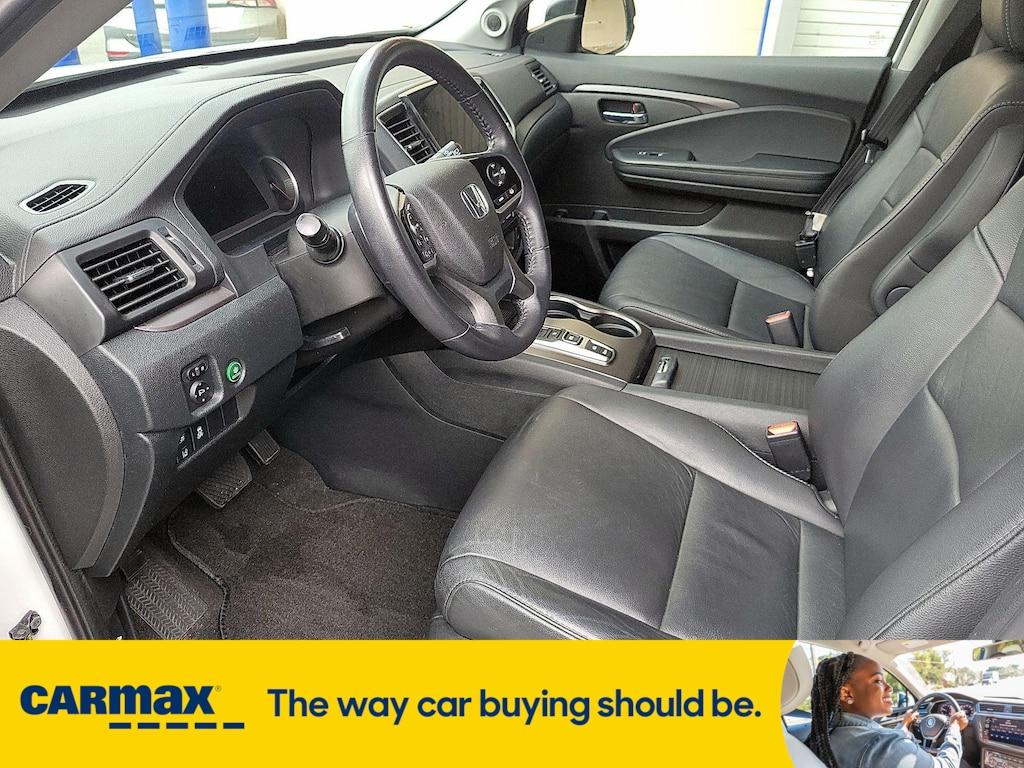 used 2022 Honda Pilot car, priced at $37,998