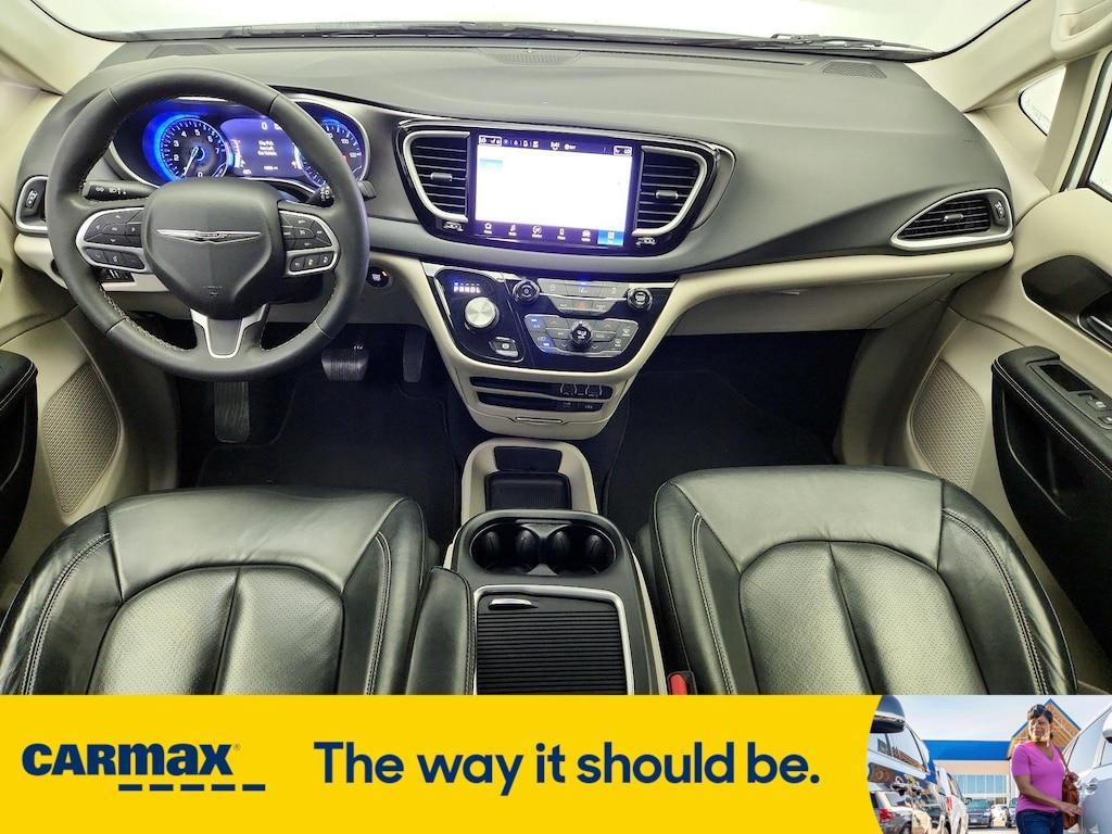 used 2022 Chrysler Pacifica car, priced at $25,998