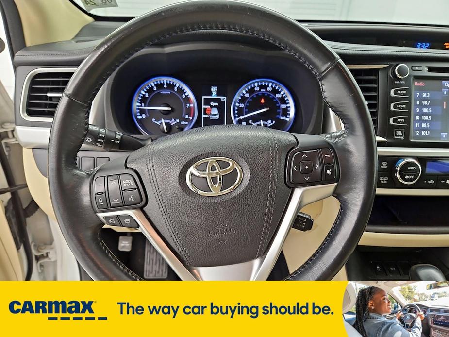 used 2015 Toyota Highlander car, priced at $19,998