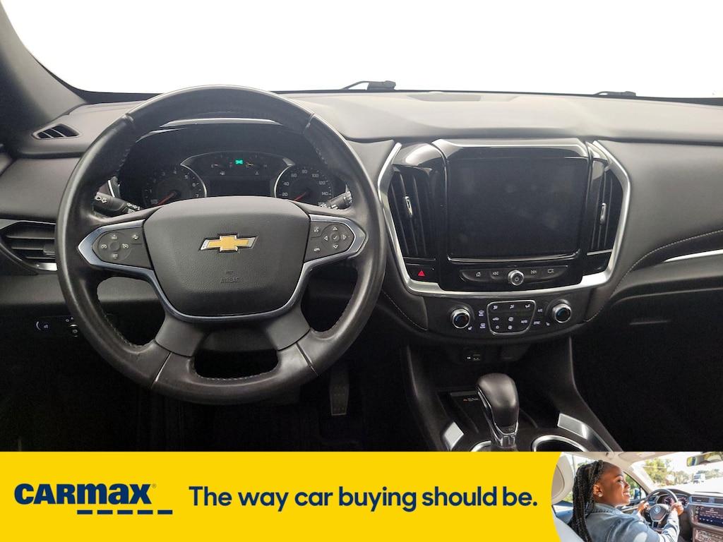 used 2022 Chevrolet Traverse car, priced at $32,998