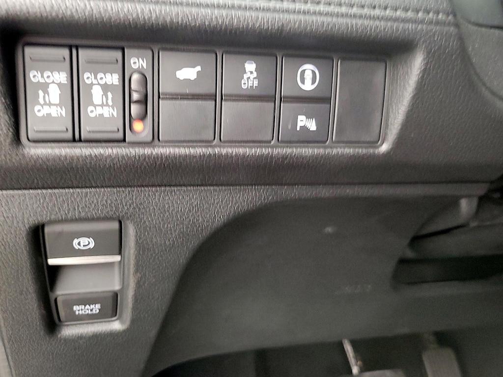 used 2023 Honda Odyssey car, priced at $42,998
