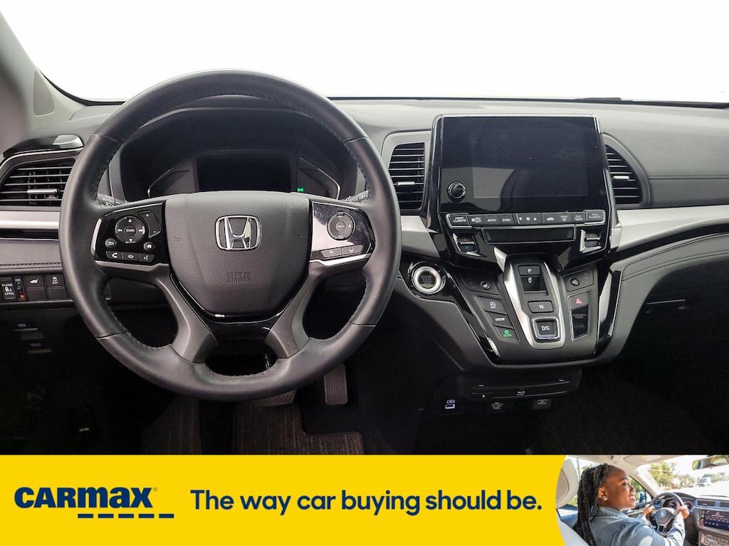 used 2023 Honda Odyssey car, priced at $42,998