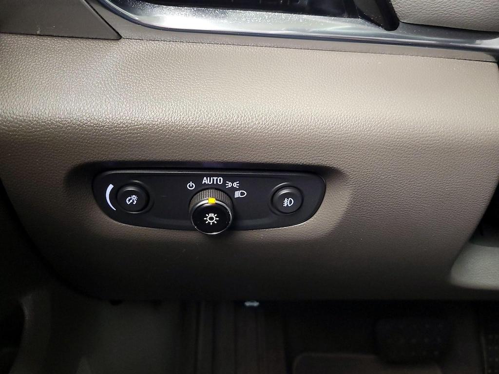 used 2021 Chevrolet Traverse car, priced at $24,998