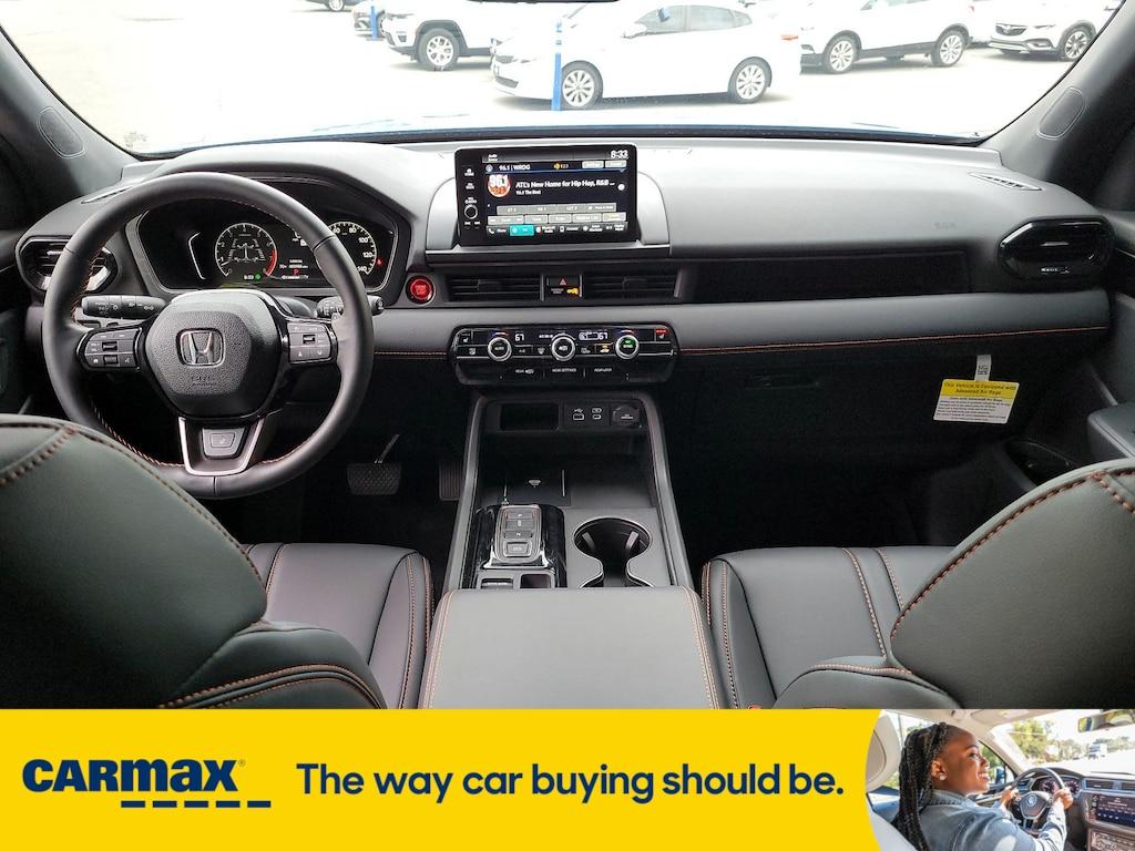 used 2025 Honda Pilot car, priced at $50,998