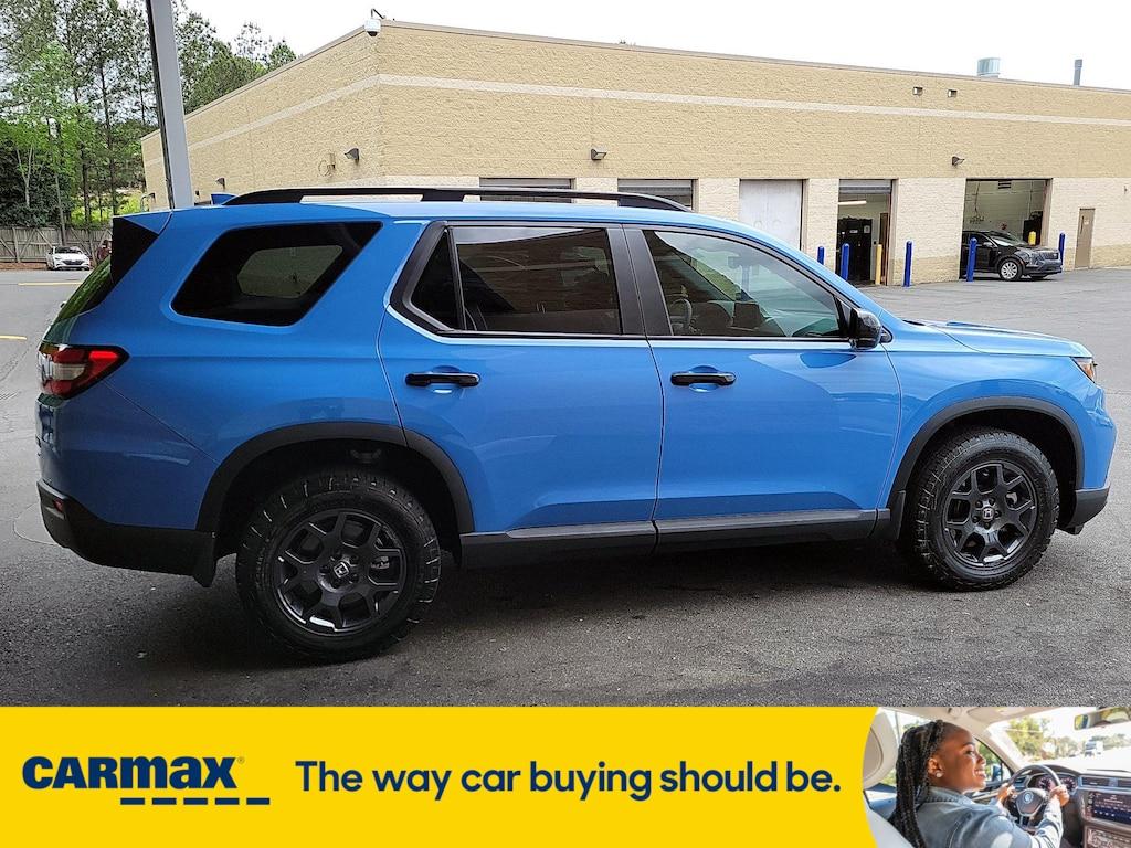 used 2025 Honda Pilot car, priced at $50,998