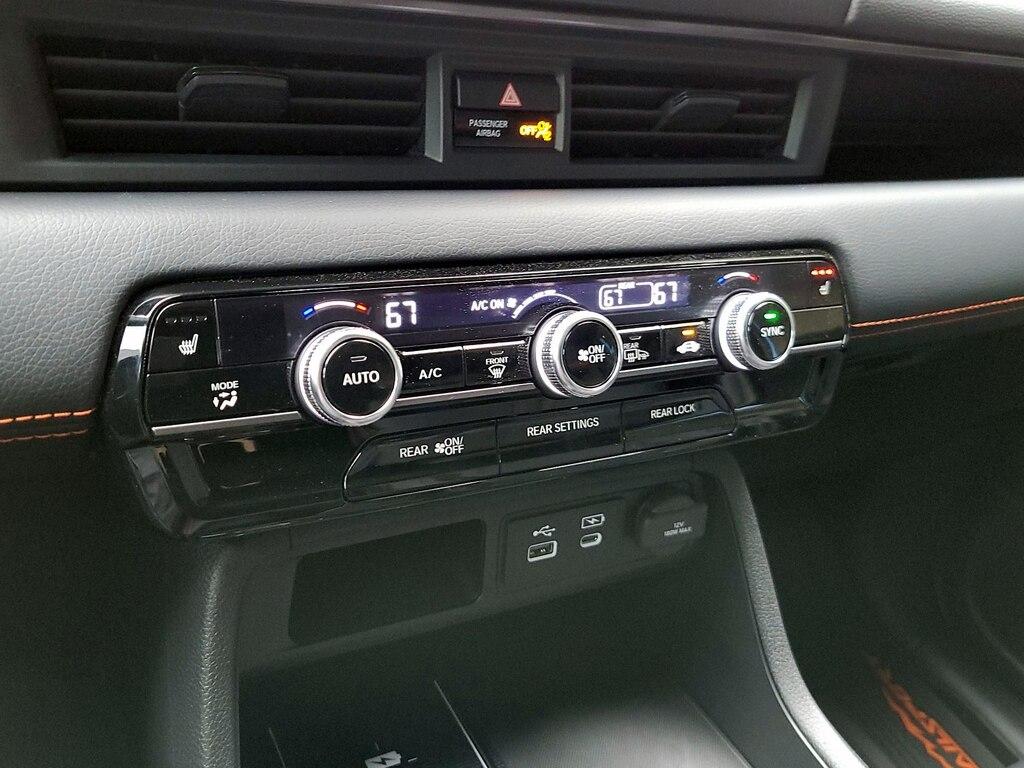 used 2025 Honda Pilot car, priced at $50,998