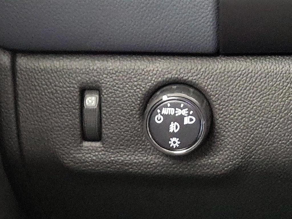 used 2021 Chevrolet Colorado car, priced at $29,998