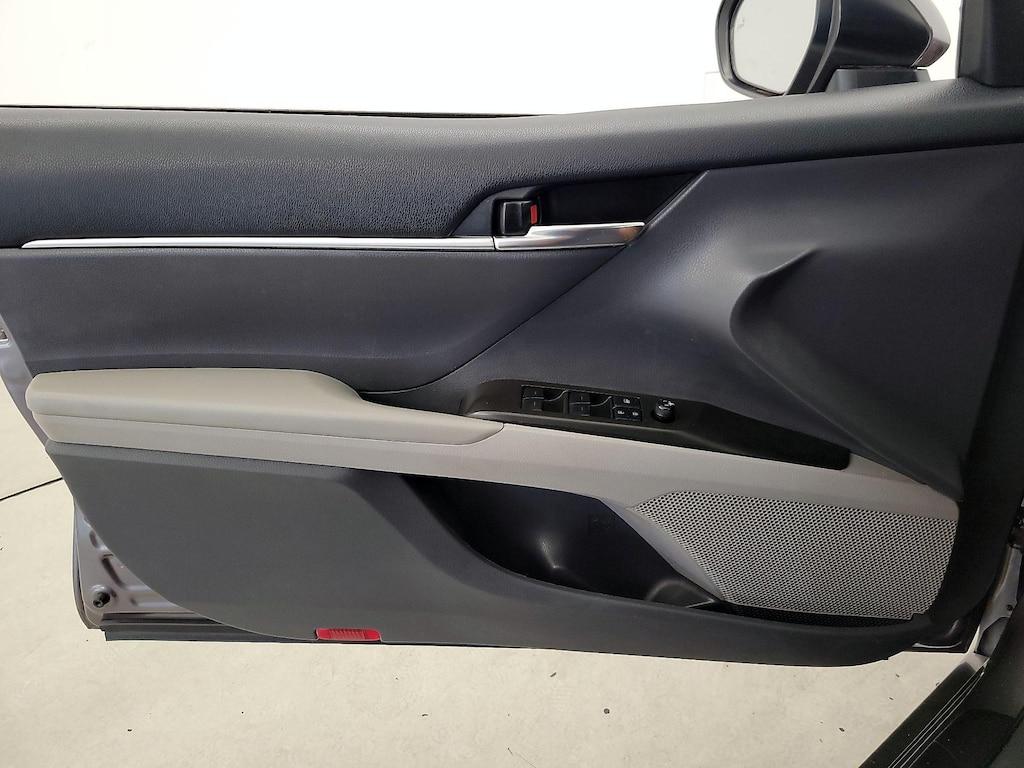 used 2021 Toyota Camry Hybrid car, priced at $22,998