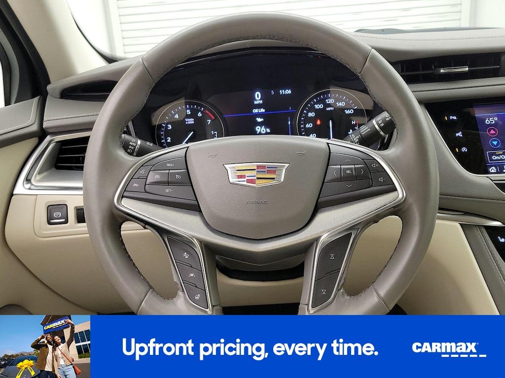 used 2021 Cadillac XT5 car, priced at $30,998