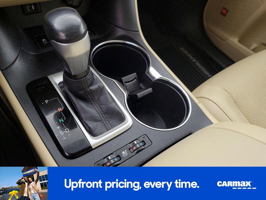 used 2015 Toyota Highlander car, priced at $20,998