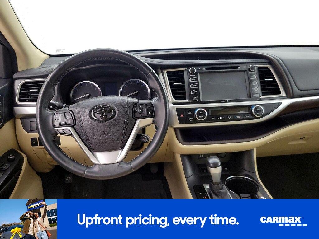 used 2015 Toyota Highlander car, priced at $20,998