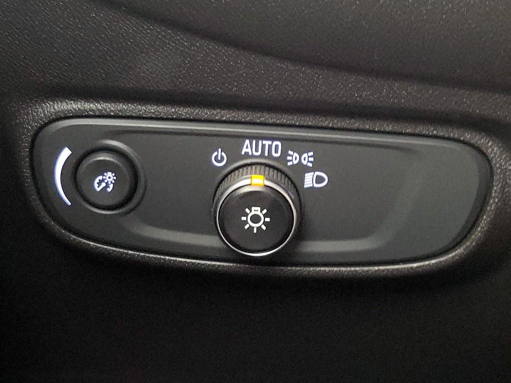 used 2022 Chevrolet Equinox car, priced at $21,998