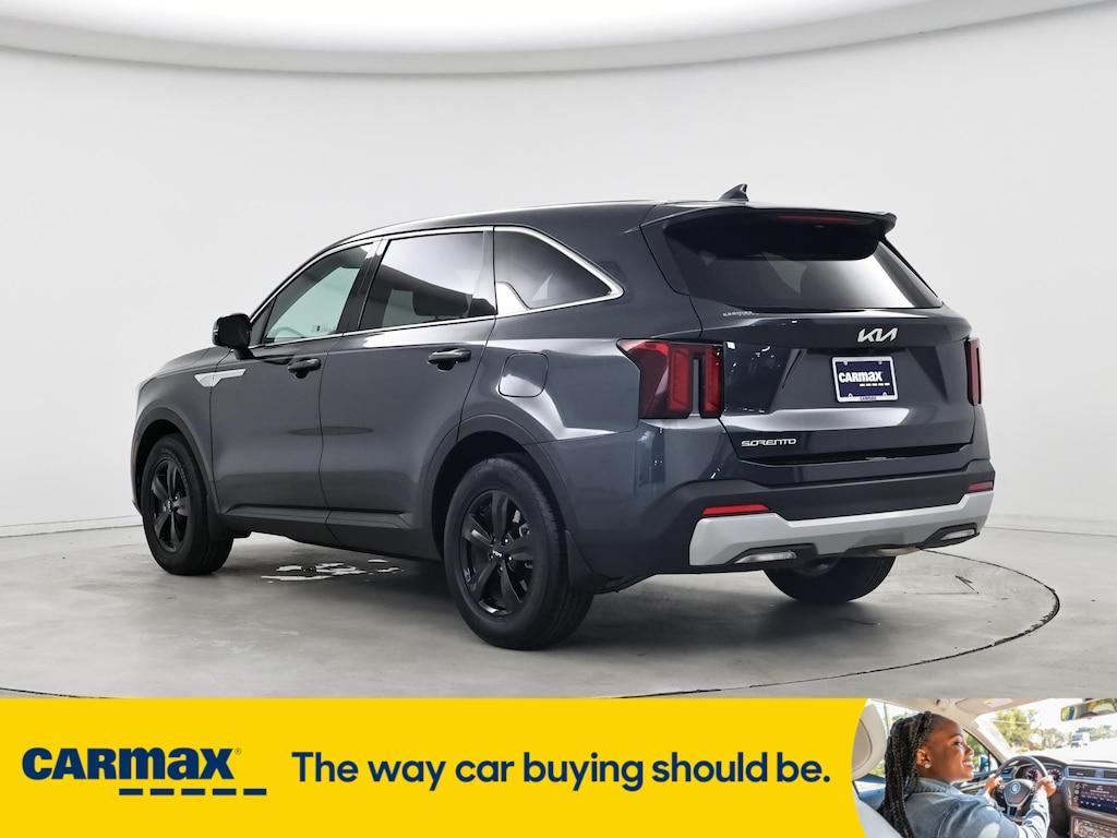 used 2024 Kia Sorento car, priced at $30,998