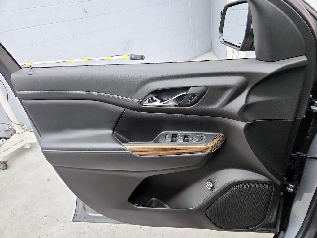 used 2023 GMC Acadia car, priced at $29,998