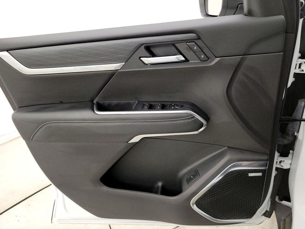 used 2025 GMC Acadia car, priced at $36,998