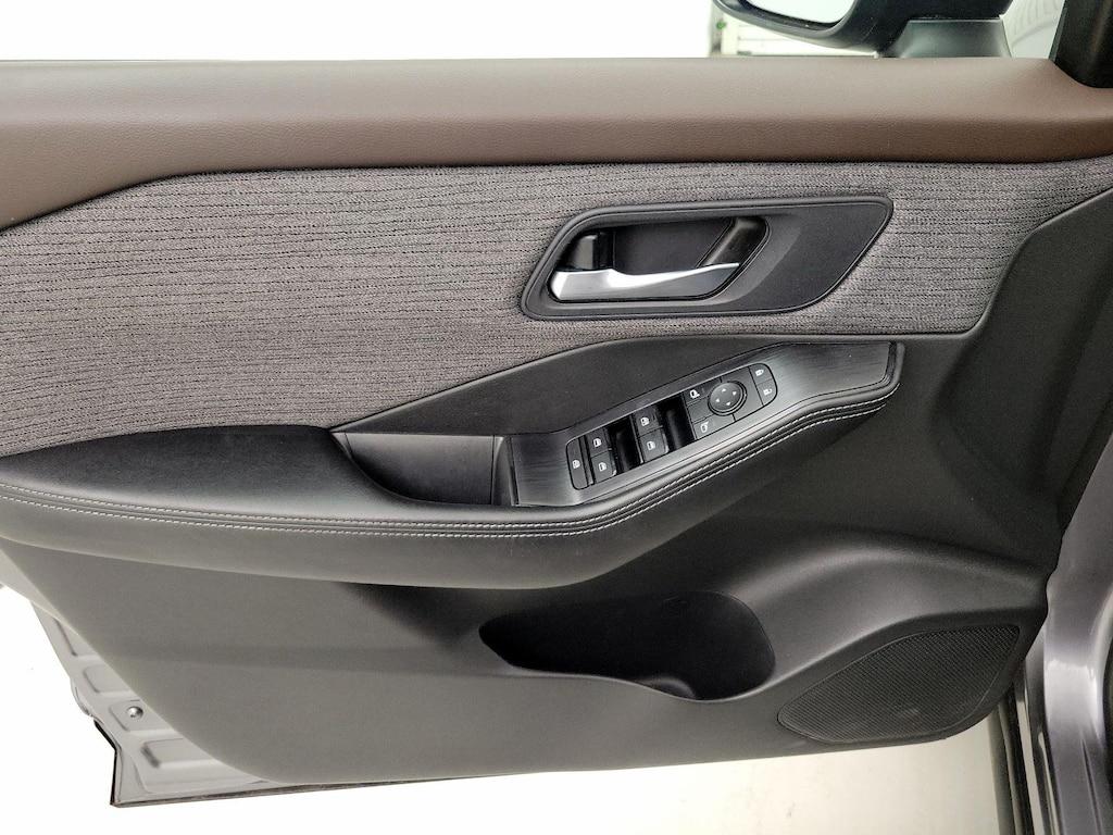 used 2021 Nissan Rogue car, priced at $19,998