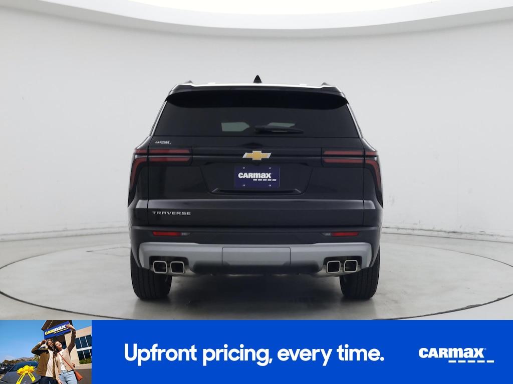 used 2025 Chevrolet Traverse car, priced at $39,998