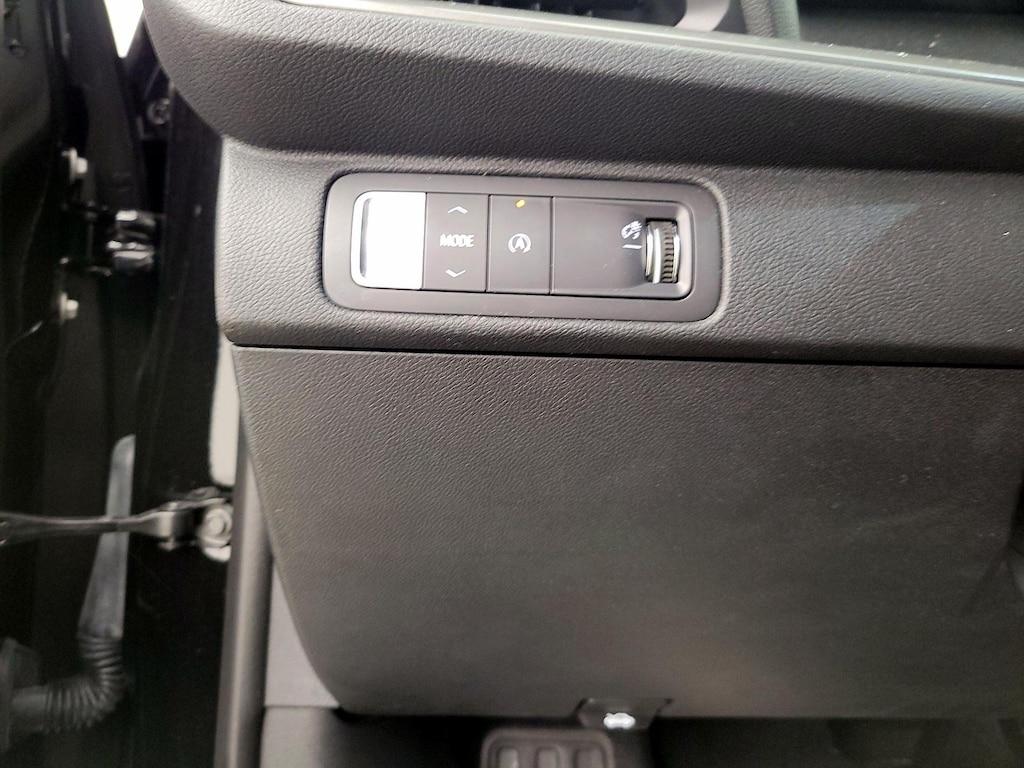 used 2025 Chevrolet Traverse car, priced at $39,998