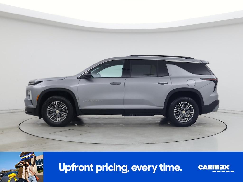 used 2025 Chevrolet Traverse car, priced at $38,998