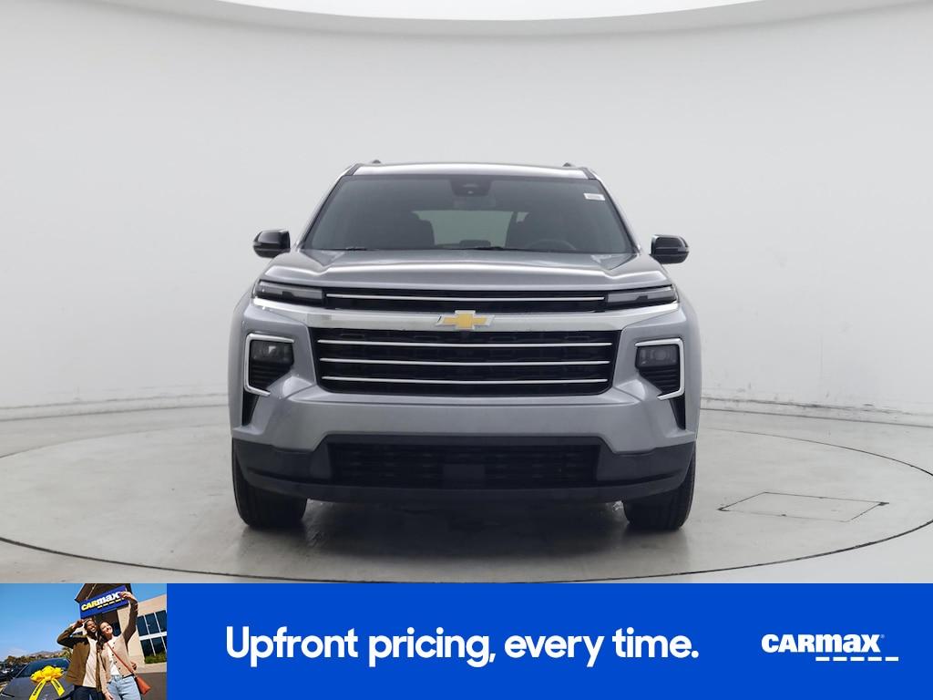 used 2025 Chevrolet Traverse car, priced at $38,998