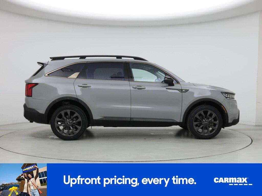 used 2022 Kia Sorento car, priced at $32,998