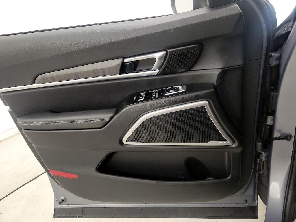 used 2024 Kia Telluride car, priced at $38,998