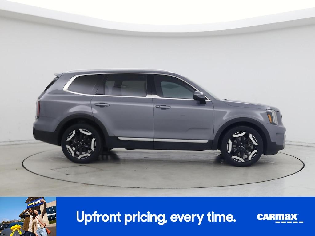 used 2024 Kia Telluride car, priced at $38,998