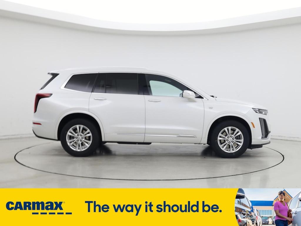 used 2022 Cadillac XT6 car, priced at $33,998