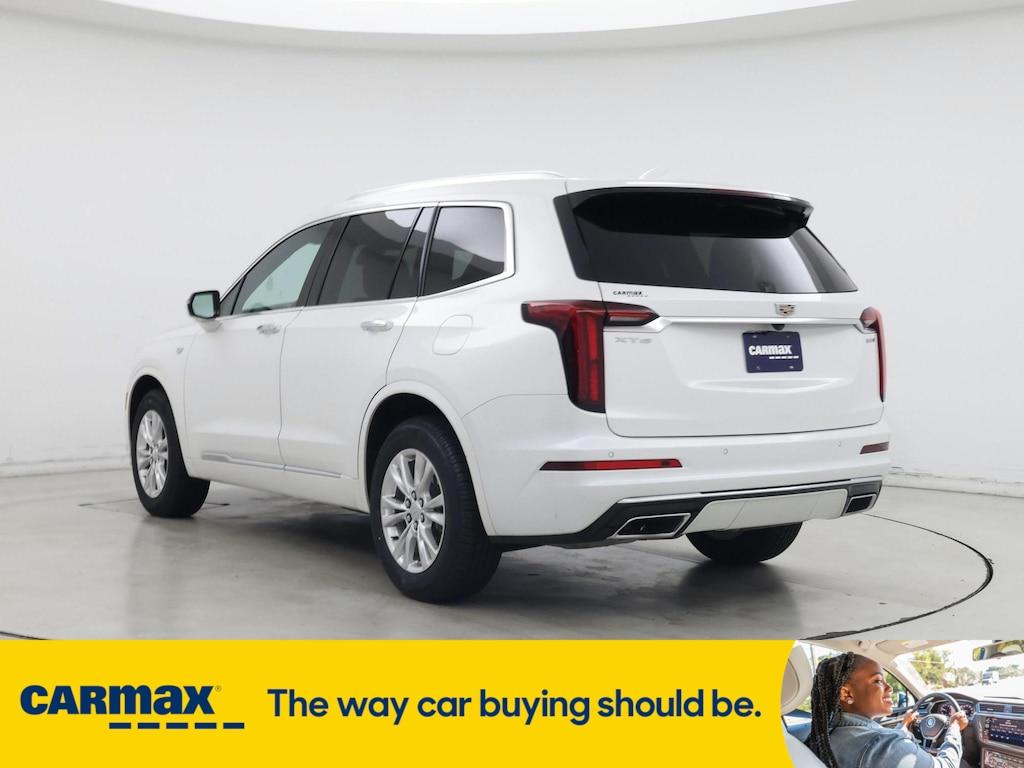 used 2022 Cadillac XT6 car, priced at $33,998