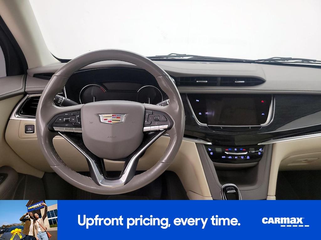 used 2022 Cadillac XT6 car, priced at $36,998